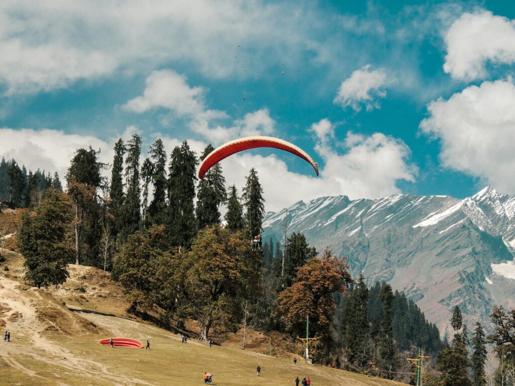 Cheapest Way to Travel from Delhi to Manali in Winter